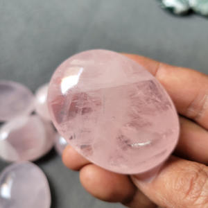 Nouveautés de qualité supérieure : Figurines en quartz rose naturel de 15-30 mm, pierres de guérison, pierres précieuses, vente en gros - Product Image 2