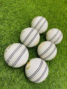 Balle de cricket en cuir de vache KOOKABURRA TURF, 4 pièces - Product Image 3