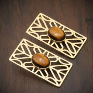 Boucles d'oreilles clous plaquées or 18 carats faites à la main avec pierre précieuse naturelle Œil de tigre |   Bijoux de luxe pour femmes - Cadeau pour elle - Product Image 4