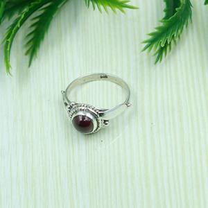 Anillo de Plata de Ley 925 con Granate Rojo Natural, Hecho a Mano, con Cabujón Redondo, Anillo de Piedra de Nacimiento, Joyería Vintage de Diseño para Mujer - Product Image 3