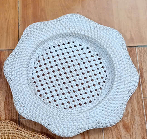 Plato de Bambú Ecológico de Alta Calidad - Diseño Bohemio, Forma Redonda, para Bodas y Eventos, Bao Minh Linda 20261 - Precio Económico - Product Image 1