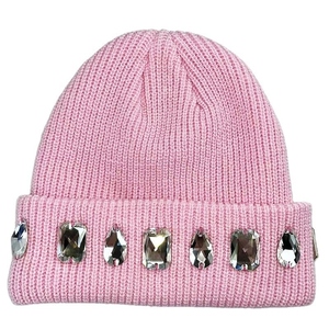 Bonnet en tricot orné de strass pour femme – Chaud et décontracté, motif à pois, en coton et acrylique - Product Image 6