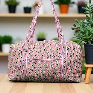 Bolsa de lona acolchada de tela de algodón cómoda hecha a mano en India, para mujer, informal, de viaje, de fin de semana, con cremallera, para compras, de hombro - Product Image 5