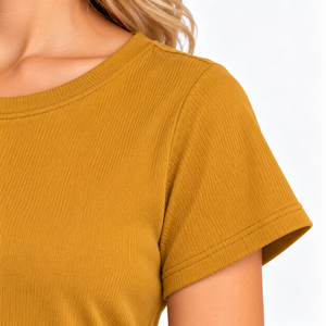 Camiseta de Mujer Color Mostaza con Laterales Fruncidos, Jersey de Spandex y Poliéster, Manga Corta, Estilo Casual, Proveedor Mayorista, OEM, Personalizado - Product Image 3