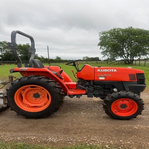 Tracteur agricole Kubota L2800 50HP avec boîte de vitesses automatique 4x4, prix de gros, livraison rapide, en stock, vente immédiate à l'exportation - Product Image 4