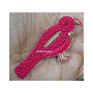 Fabricante y proveedor de la mejor forma de pájaro hecha a mano Zari bordado trabajo árbol de Navidad adorno colgante para decoración del hogar - Product Image 2