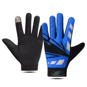 Guantes Profesionales de Ciclismo |   Diseño Minimalista y Discreto en Negro Texturizado |   Precio Directo de Fábrica - Product Image 5