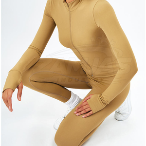 ชุดออกกำลังกายผู้หญิงคุณภาพพรีเมียม ระบายอากาศได้ดี 3 ชิ้น เสื้อชั้นในกีฬา กางเกงเลกกิ้ง พร้อมแจ็คเก็ต เอวยางยืด ชุดโยคะฟิตเนส - Product Image 6