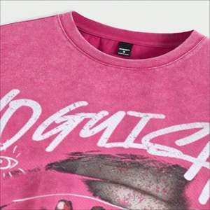 เสื้อยืดโอเวอร์ไซส์ทรงหลวมสำหรับผู้ชายและผู้หญิง ผ้าฝ้าย พิมพ์ลายกราฟิก ทนทาน หนา สไตล์ลำลอง แฟชั่นสตรีท รับผลิตแบบ OEM - Product Image 4