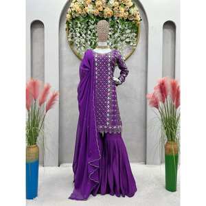 Conjunto de Fiesta de Dos Piezas con Top y Pantalones Palazzo con Bordado de Hilo y Lentejuelas, Talla XL - Product Image 4