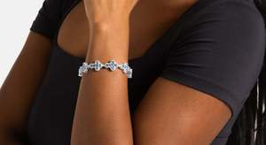 Bracelet en argent 925 avec cristal et strass en forme de fleur classique, bijoux pour femmes à porter tous les jours - Product Image 2
