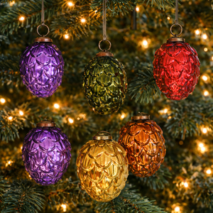 Nouveauté : Boule et Ornement de Noël en Verre Multicolore pour Arbre de Noël et Décoration Intérieure Festive |   Pièce d'appoint décorative saisonnière. - Product Image 2