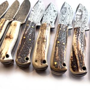 Couteaux de Bushcraft de qualité industrielle, couteau de chasse Skinner, personnalisable OEM, lame non interchangeable, acier Damas, corne de bélier - Product Image 2