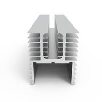 Profil de refroidissement en aluminium haute performance pour dissipation thermique d'amplificateur, structure extrudée, fabriqué en OEM au Vietnam