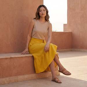 Hermosa Falda Midi Cruzada con Volantes de Popelina de Algodón Amarillo para Mujer, con Tela Ligera, Estilo Moderno y Ajuste Cómodo - Product Image 5
