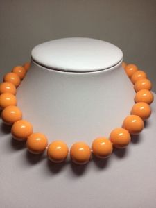 Handmade <b>Resin</b> <b>Epoxy</b> Pendant Necklace H a CRAFT Women's Classic Party Jewelry - Product Image 2