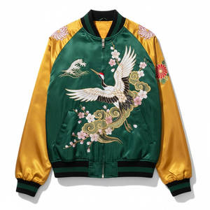 เสื้อแจ็คเก็ตซูกะจังผู้ชายสไตล์ฤดูหนาว งานปักทันสมัย ผลิตแบบ OEM ขายส่ง ผ้าซาตินเนื้อนุ่ม น้ำหนักเบา แฟชั่นเสื้อคลุม - Product Image 1