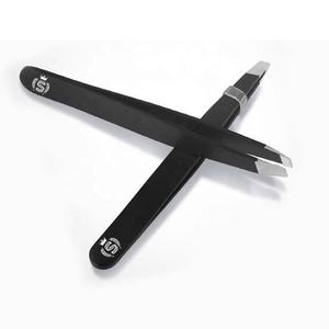 Pinzas japonesas de acero inoxidable con punta inclinada para cejas, pinzas multifuncionales antiestáticas para cejas en todos los colores - Product Image 1