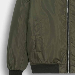Blouson bomber vert olive pour homme, couleur unie, polyester, fermeture éclair, col rabattable, vêtement d'extérieur décontracté pour l'automne, coupe classique - Product Image 3