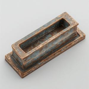 Manija de puerta de metal de diseño, diseñada para proyectos de interiorismo de alta gama que combinan estilo y funcionalidad. - Product Image 5