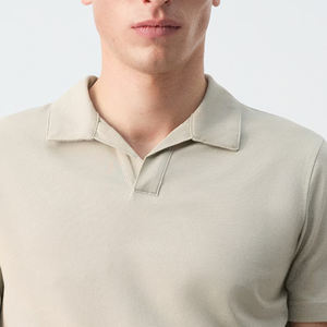 Polo décontracté pour homme, col rabattu, couleur unie, design élégant, service OEM, prêt pour le bureau, collection 2026, prix abordable - Product Image 2