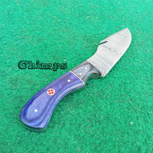 Nouveauté : Couteau de chasse en acier Damas fait main avec manche ergonomique en bois Pakka pour la chasse, le camping et la survie en extérieur - Product Image 3