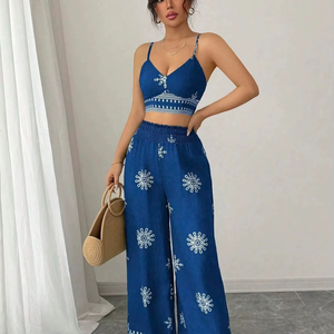 Conjunto de 2 Piezas de Verano para Mujer, Top Corto sin Mangas con Bordado y Pantalones, 100% Algodón - Product Image 1