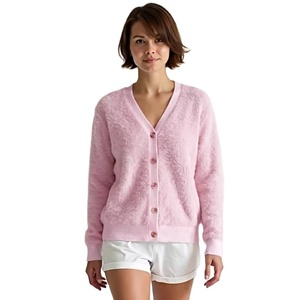 Cardigan d'hiver sur mesure OEM ODM pour femme, pull tendance en jacquard duveteux à manches longues, tricot chaud décontracté en nylon à col en V - Product Image 2