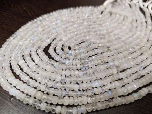 Perles facettées en pierre de lune arc-en-ciel blanche naturelle, forme rondelle, 5 à 6 mm, brin de 8 pouces de long - Product Image 1