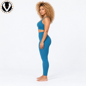 Ensemble de yoga pour femmes de haute qualité, tissu respirant, design flexible, pour le yoga, le pilates, la gym et les entraînements quotidiens - Product Image 2