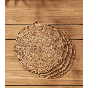 Platos Base de Ratán Orgánico con Borde Ondulado, Salvamanteles Tejidos a Mano Sostenibles para Comedores de Lujo Ecológico - Product Image 1