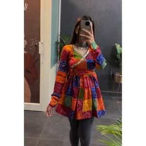 DESIGNER MOUSSELINE IMPRIMÉ AVEC DENTELLE TRAVAIL PRÊT À PORTER COURT KURTI MULTI - Product Image 1