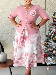 Robe longue d'été pour femme africaine SE12150 avec imprimé floral, patchwork, manches courtes et design moulant effet deux-pièces - Product Image 3