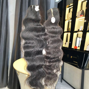 Machine de cheveux humains à cuticule alignée double trame faisceaux de cheveux humains en vrac à vagues profondes pour le tressage humide et ondulé non traité - Product Image 2