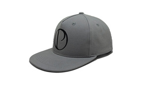 Casquette Snapback Adulte 5 Panneaux Structurée Personnalisable avec Logo Brodé, Fabriquée en Usine au Vietnam, Style Vintage Minimaliste - Product Image 3
