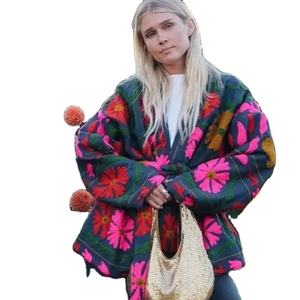 Vestes courtes bohèmes Suzani, dernière collection de manteaux de haute qualité en coton Suzani, vêtements d'extérieur bohèmes, veste d'hiver pour femmes - Product Image 2