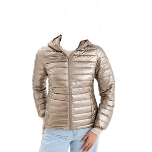 Elegante Chaqueta de Plumón para Mujer, Corte Ajustado, Color Amarillo Dorado, con Capucha, Ligera, Repelente al Agua, Abrigo Acolchado Cálido para Invierno - Product Image 1