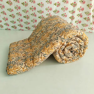 Colcha Reversible de Algodón Kantha, Colcha India con Estampado a Mano, Manta Bohemia de Invierno, Manta Acolchada Suave y Ecológica de 400 Hilos - Product Image 1