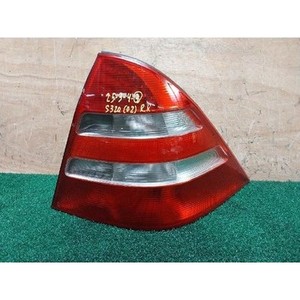 Feu arrière droit d'occasion pour Classe S A2208200264 - Product Image 1