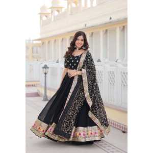 Desgaste de deshierbe negro atractivo Lehenga Choli - Product Image 4