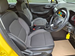 รถยนต์ MG MG3 1.5 VTI-TECH Exclusive สีเหลือง รุ่นแฮทช์แบ็ก - Product Image 5