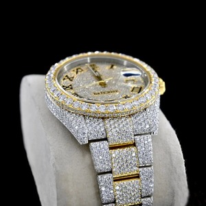 Montre de luxe en moissanite pour homme, montre squelette, cadran blanc romain, idéale pour les mariages et les soirées. - Product Image 2