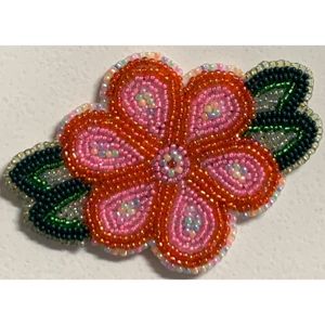 Applique brodée de feuilles vertes perlées, patch botanique fait main en perles de rocaille pour vêtements, sacs, chapeaux, textiles - Product Image 4