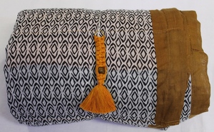 Paréo de plage imprimé rayé 2-en-1 : Écharpe en polyester et coton côté avant, serviette côté arrière - Product Image 2