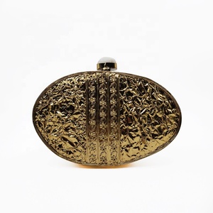 Embrayages fabriqués à la main concepteur de mariage exclusif nuptiale nacre dames pochette par LUXURY CRAFTS - Product Image 2