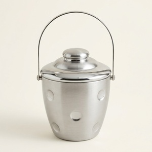 Cubo de hielo de acero inoxidable con tapa y asa, enfriador de vino y champán aislado con elegante diseño de puntos para el bar del hogar - Product Image 1