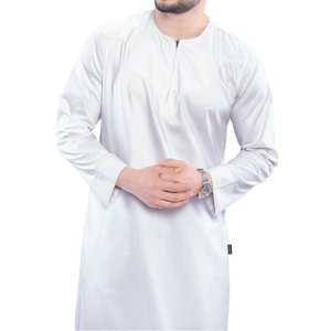Vente en gros de thobes pour hommes, robe arabe noire à col zippé et manches longues, thobes traditionnels pour hommes, jubba musulmane, vêtements de prière islamiques modestes - Product Image 5