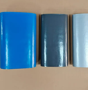 Hoja impermeable HDPE plateada 10cm x 10m Disponible en 0,5-3mm Peel and Stick para edificios industriales - Product Image 1