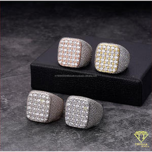 Anillo Cuadrado Audaz de Plata de Ley 925 con Diamante Cultivado en Laboratorio y Detalles de Piedras Brillantes para Minoristas - Product Image 5