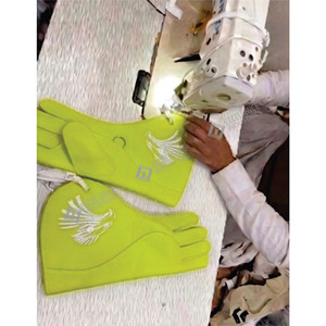 Nouveaux Gants de Falconerie Professionnels Imperméables en Cuir, Écologiques, Durables et Respirants, avec Logo Personnalisé OEM, pour la Capture d'Animaux, Vente en Gros - Product Image 6